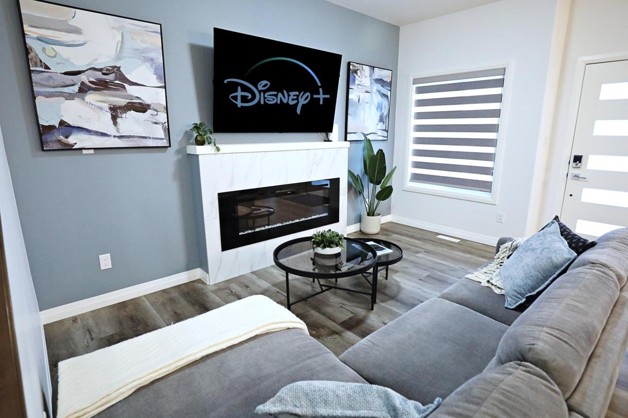 Three King Beds,Central A/C,Fireplace,Park,Disney+ Villa Edmonton Buitenkant foto